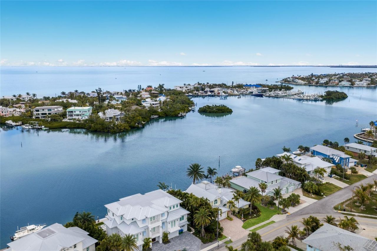 8321 Marina Drive, Holmes Beach, FL 34217 Photo
