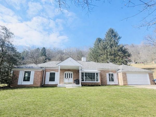 9 HAZLETT COURT, Wheeling, WV 26003