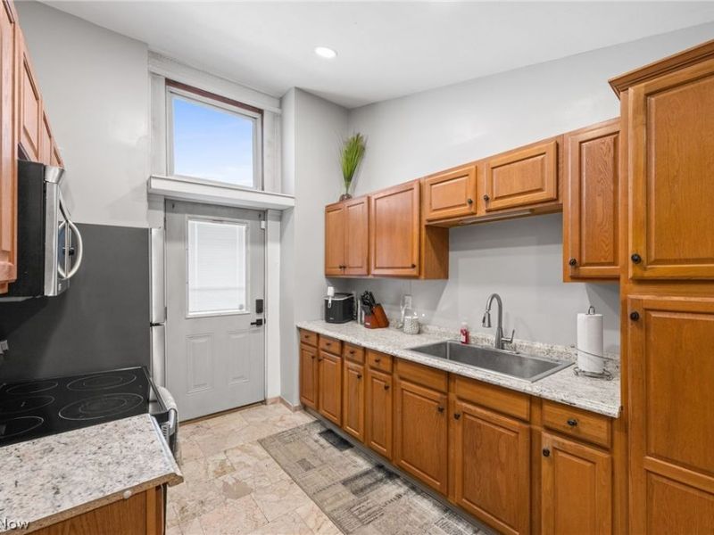 1404 Long Avenue, Lorain, OH 44052 Photo 6