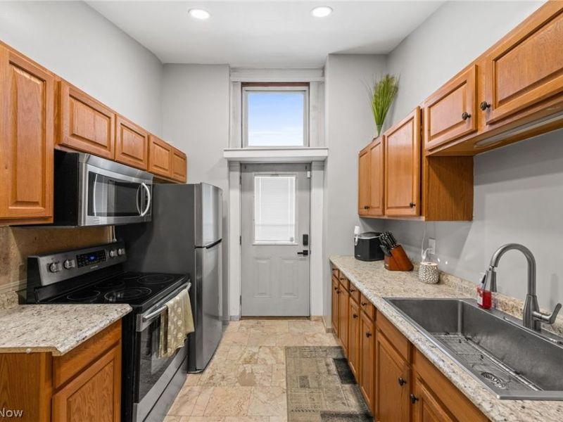 1404 Long Avenue, Lorain, OH 44052 Photo 7