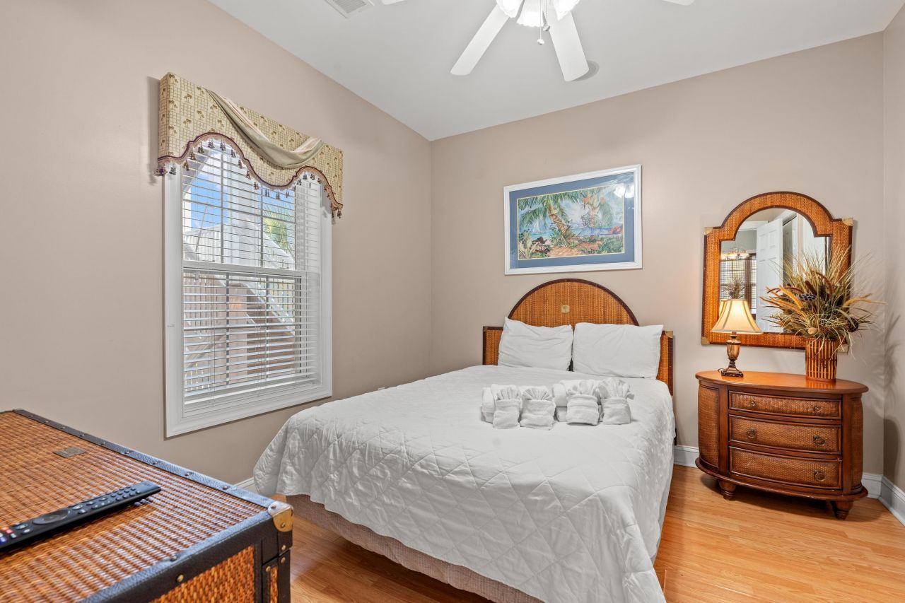 4803 Bovardia Pl. Photo 17