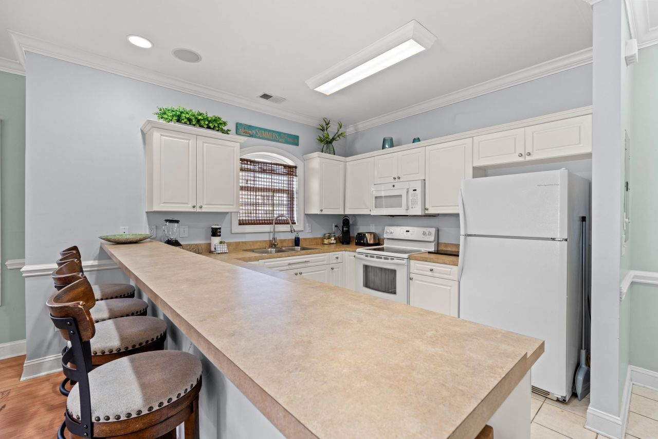 4803 Bovardia Pl. Photo 5