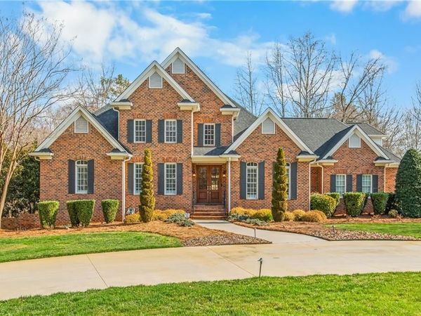 608 Oak Valley Boulevard, Advance, NC 27006