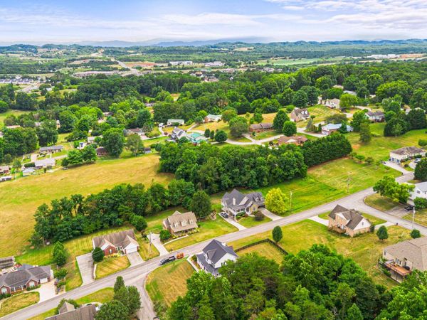 1019 ashley Court, Morristown, TN 37814