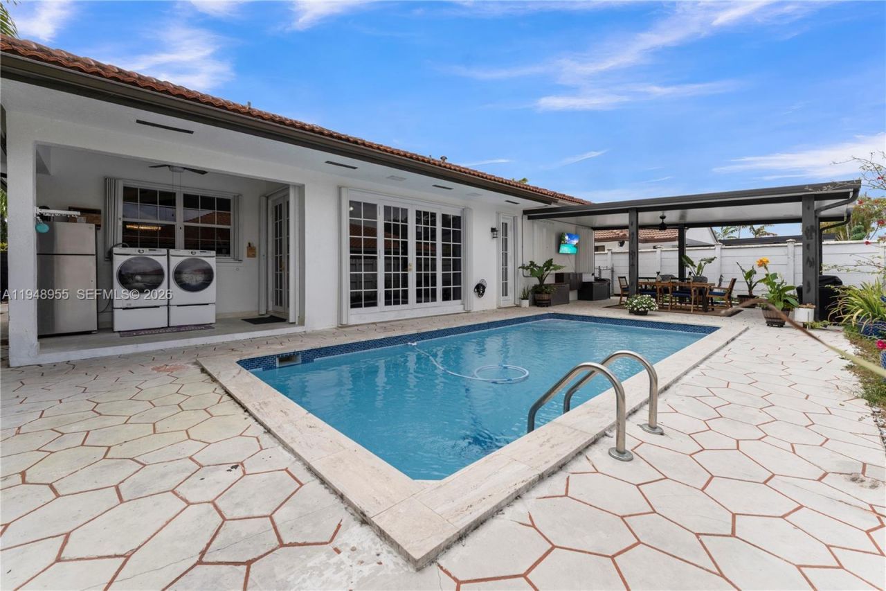 14271 SW 34th St, Miami, FL 33175 Photo