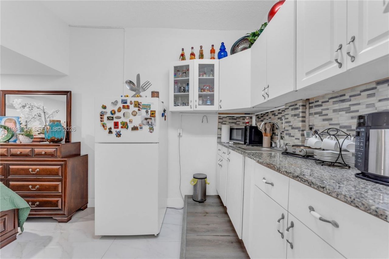 14271 SW 34th St, Miami, FL 33175 Photo