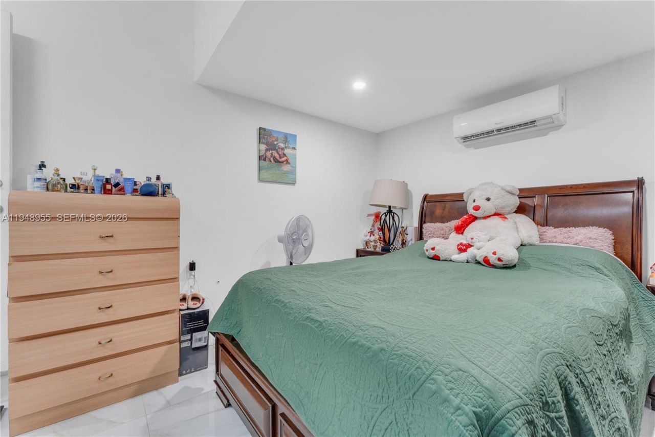 14271 SW 34th St, Miami, FL 33175 Photo