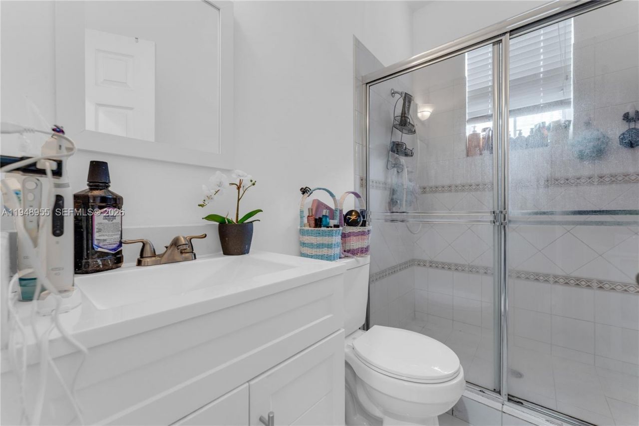 14271 SW 34th St, Miami, FL 33175 Photo