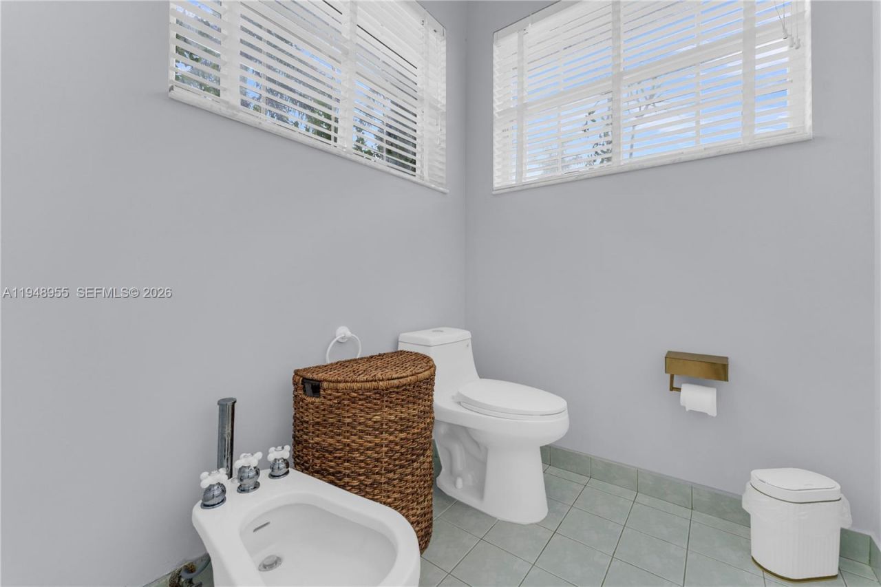 14271 SW 34th St, Miami, FL 33175 Photo