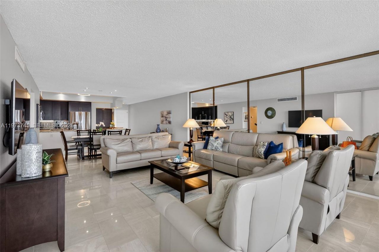 3140 S Ocean Dr, Unit PH4, Hallandale Beach, FL 33009 Photo
