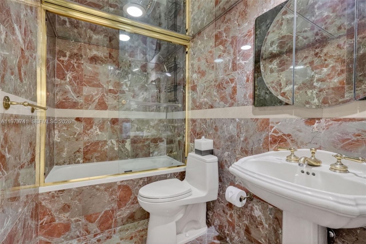 3140 S Ocean Dr, Unit PH4, Hallandale Beach, FL 33009 Photo