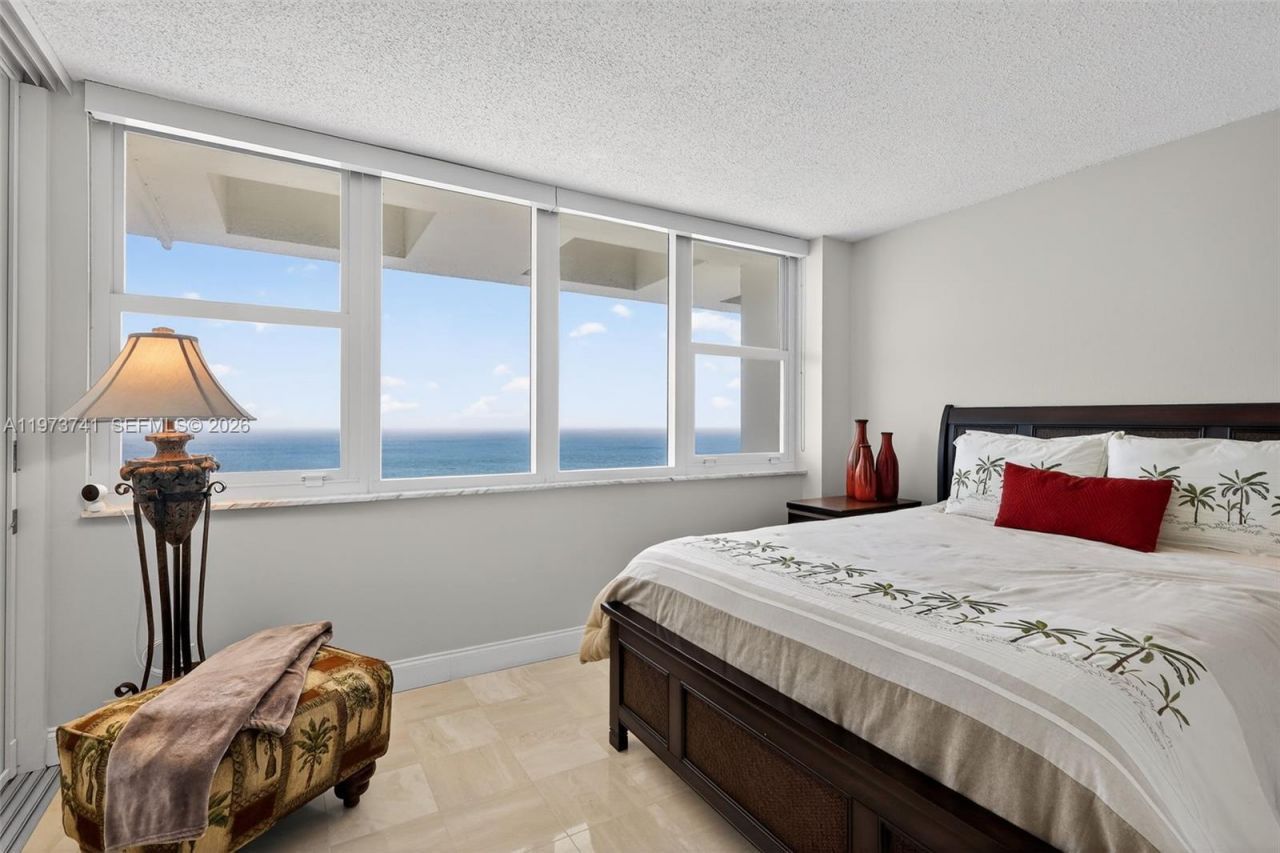 3140 S Ocean Dr, Unit PH4, Hallandale Beach, FL 33009 Photo