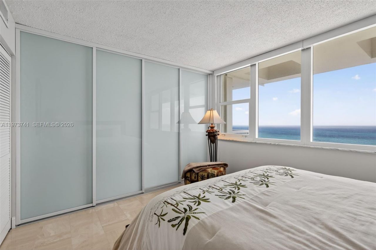 3140 S Ocean Dr, Unit PH4, Hallandale Beach, FL 33009 Photo