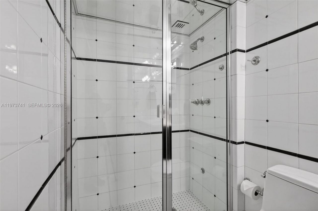 3140 S Ocean Dr, Unit PH4, Hallandale Beach, FL 33009 Photo