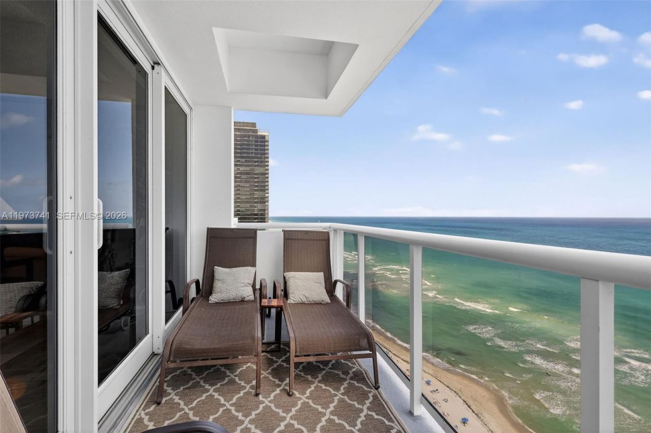 3140 S Ocean Dr, Unit PH4, Hallandale Beach, FL 33009 Photo