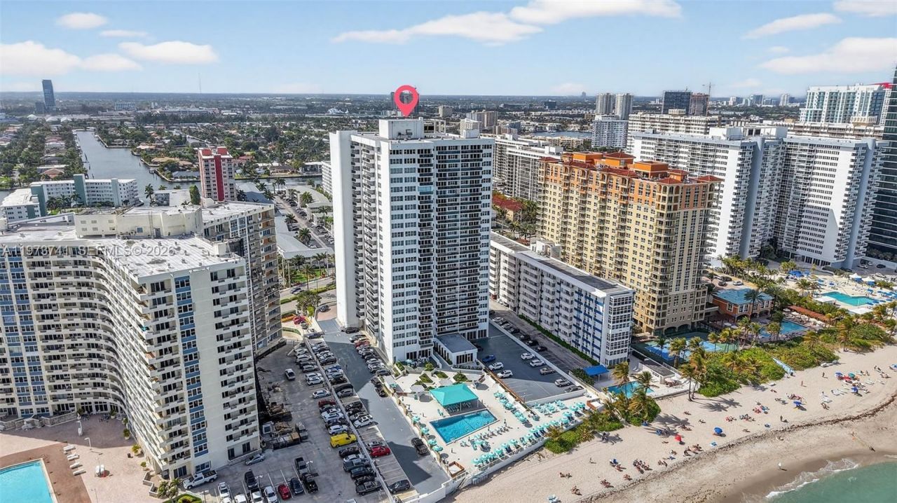 3140 S Ocean Dr, Unit PH4, Hallandale Beach, FL 33009 Photo