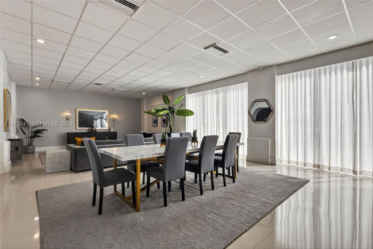 3140 S Ocean Dr, Unit PH4, Hallandale Beach, FL 33009 Photo