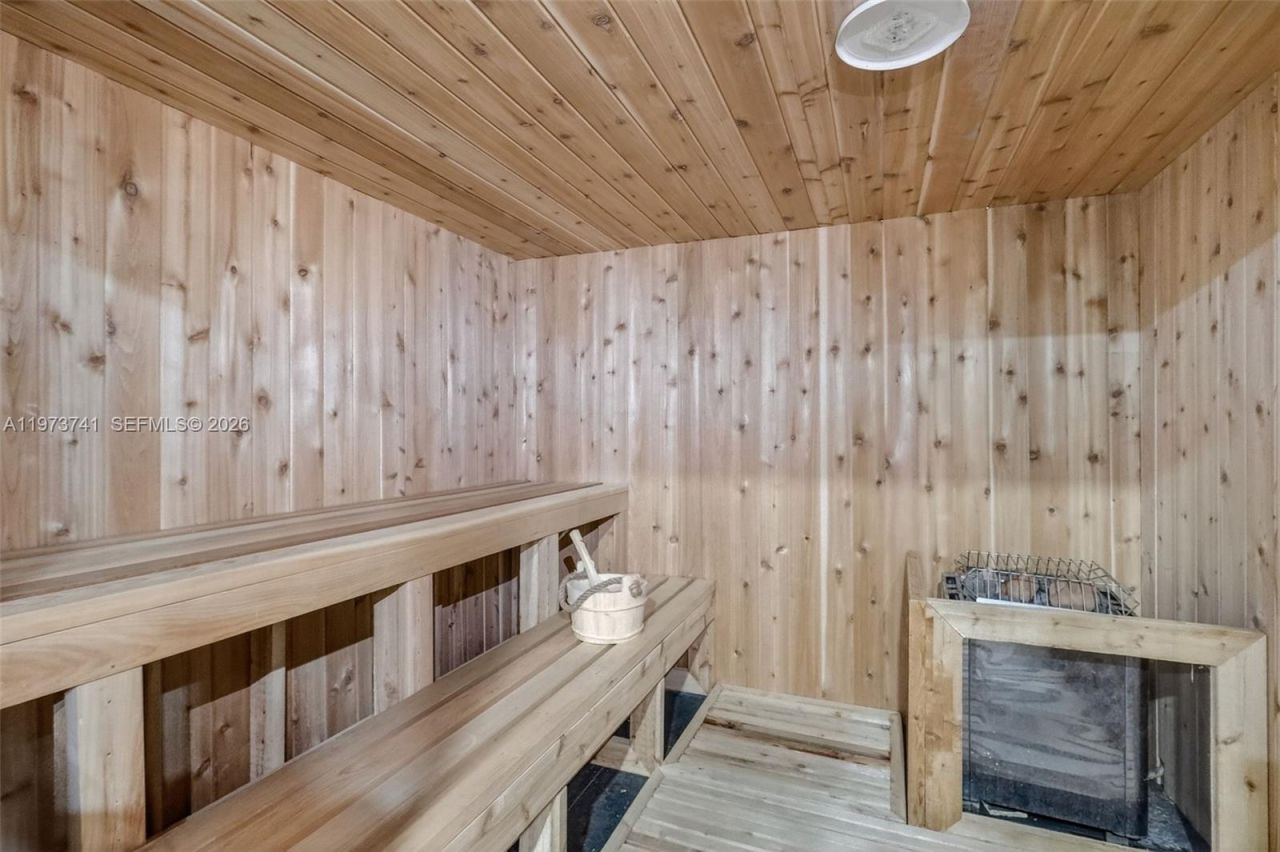 3140 S Ocean Dr, Unit PH4, Hallandale Beach, FL 33009 Photo