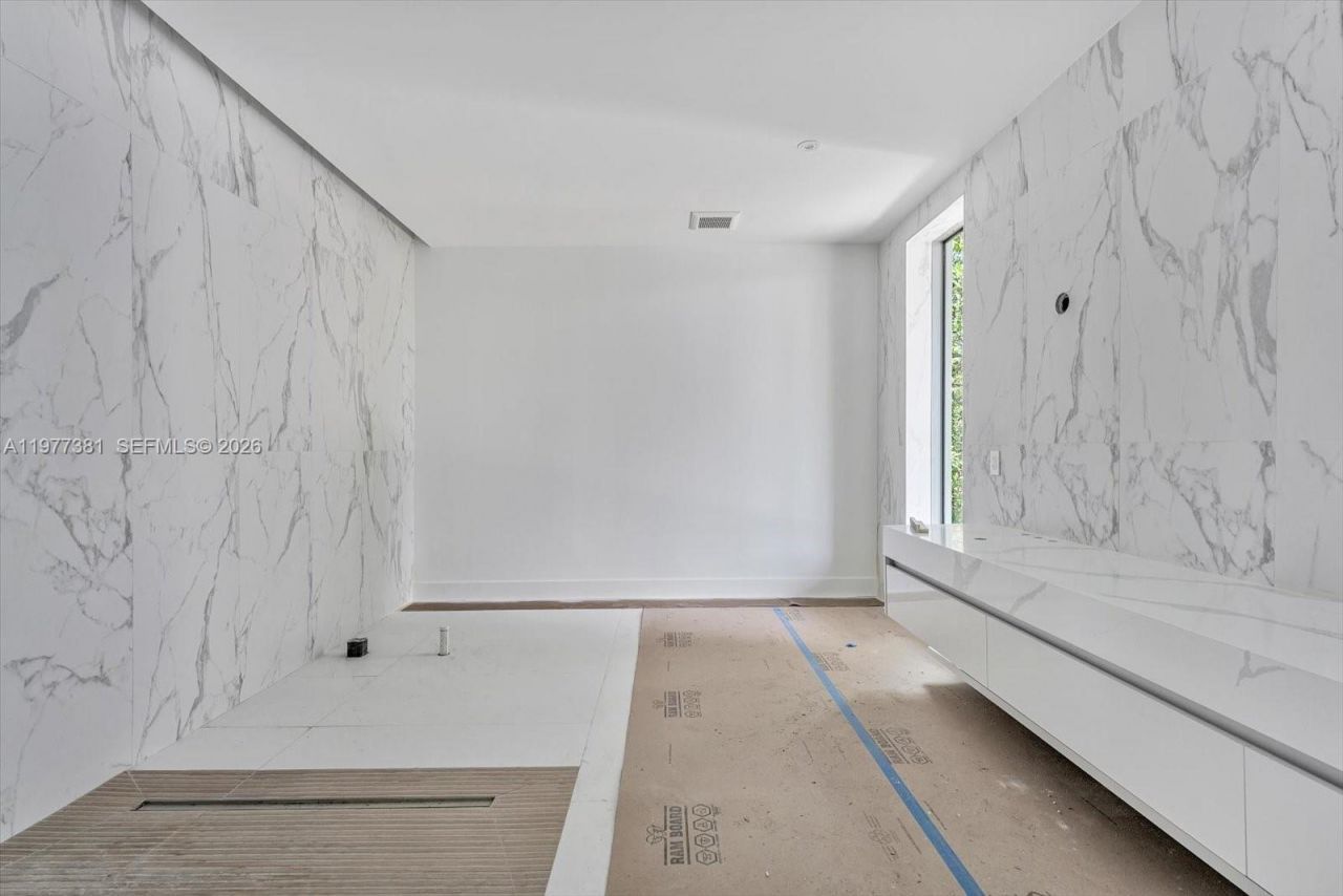 7701 Coquina Dr , North Bay Village, FL 33141 Photo