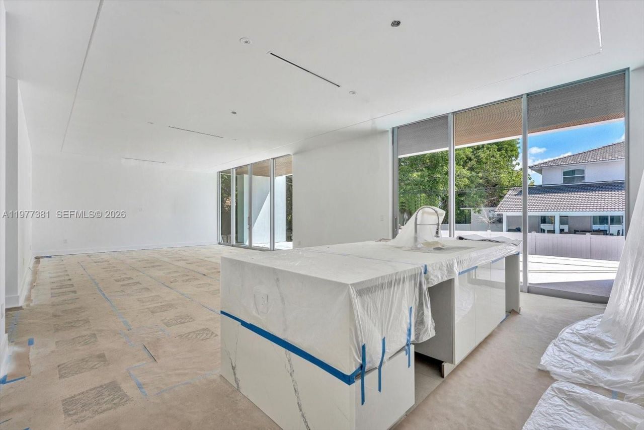 7701 Coquina Dr , North Bay Village, FL 33141 Photo