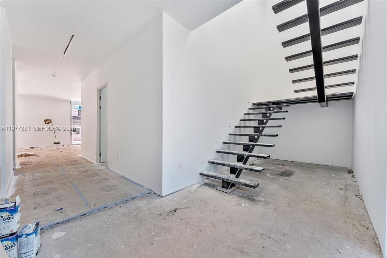 7701 Coquina Dr , North Bay Village, FL 33141 Photo