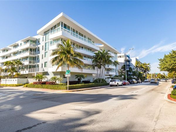 7800 Collins Ave , Unit 302, Miami Beach, FL 33141