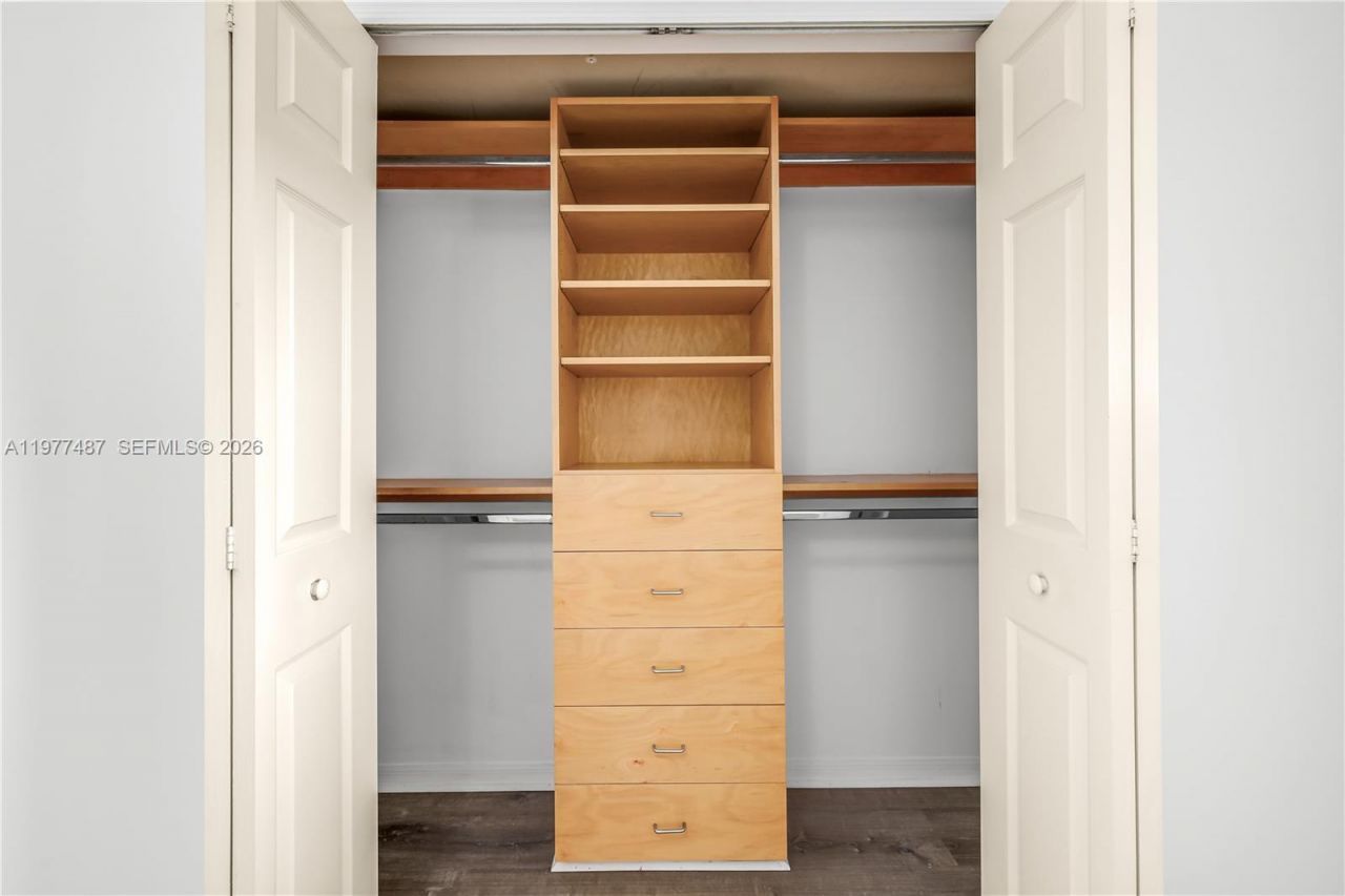 7800 Collins Ave , Unit 302, Miami Beach, FL 33141 Photo