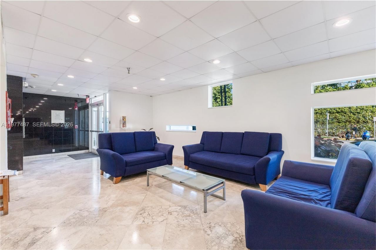 7800 Collins Ave , Unit 302, Miami Beach, FL 33141 Photo