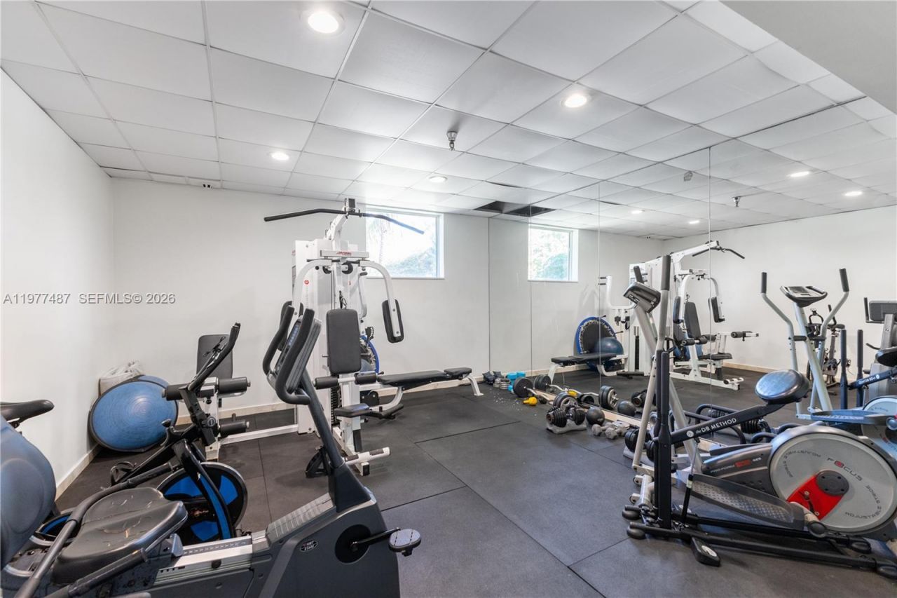 7800 Collins Ave , Unit 302, Miami Beach, FL 33141 Photo