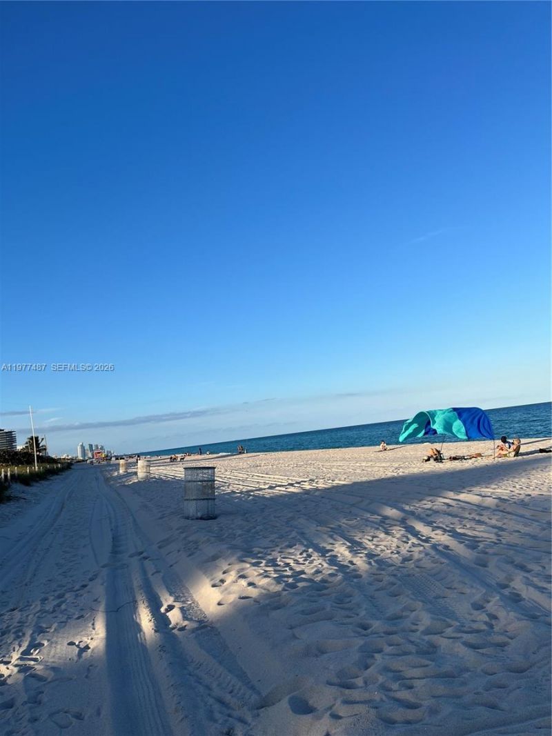 7800 Collins Ave , Unit 302, Miami Beach, FL 33141 Photo