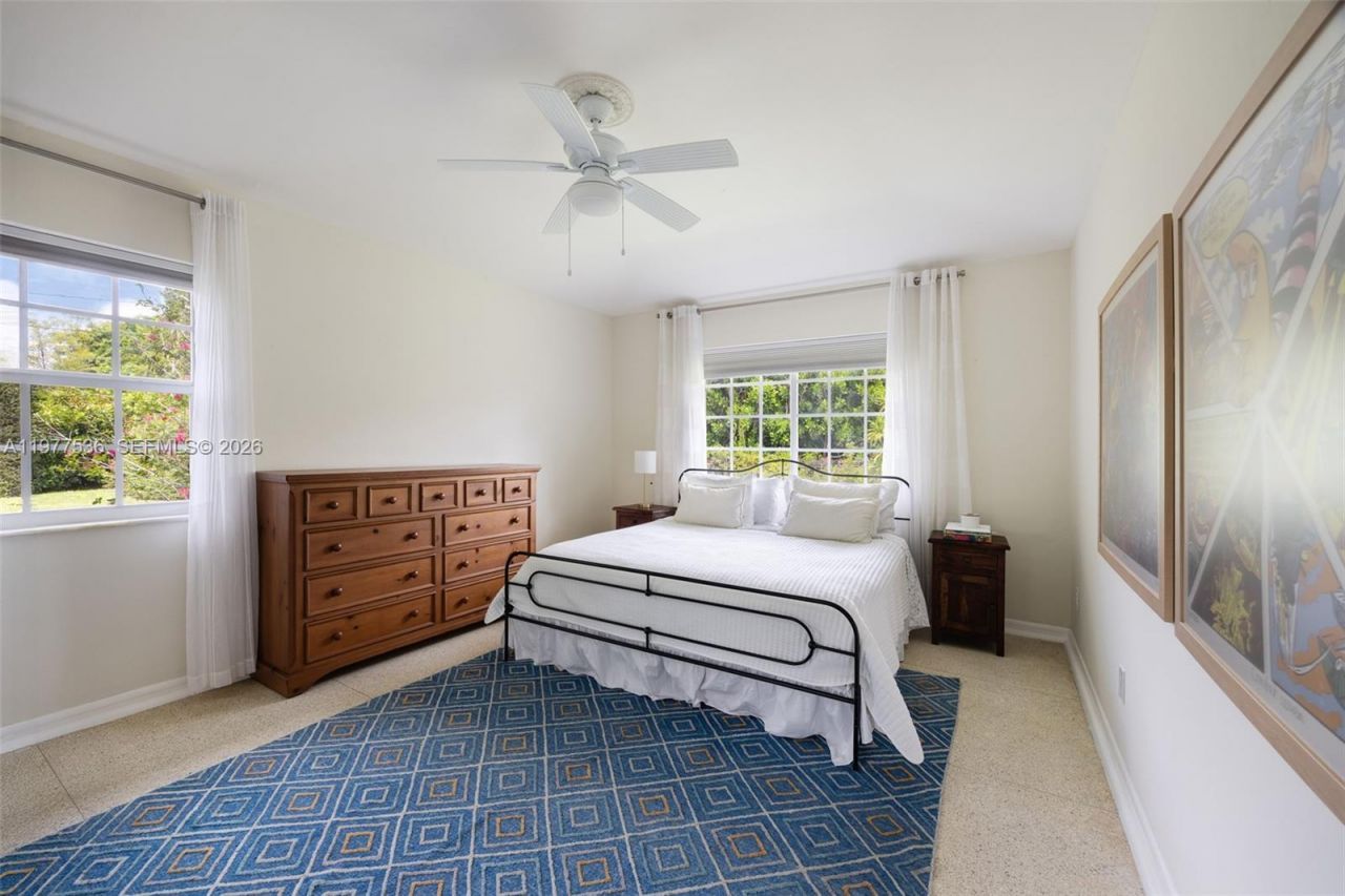 575 NE 97th St , Miami Shores, FL 33138 Photo