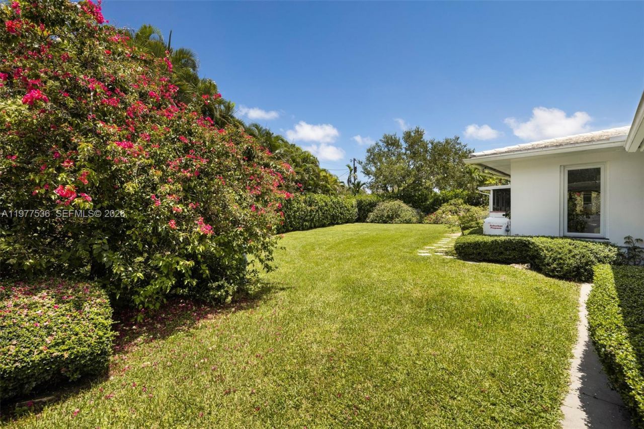 575 NE 97th St , Miami Shores, FL 33138 Photo