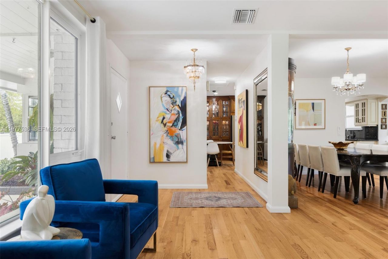 575 NE 97th St , Miami Shores, FL 33138 Photo