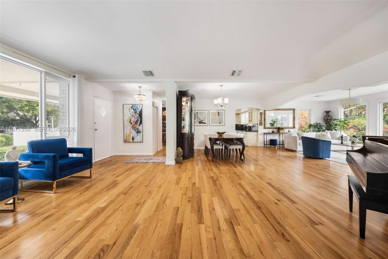 575 NE 97th St , Miami Shores, FL 33138 Photo