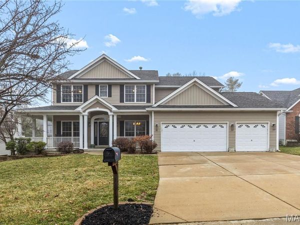 122 Courtfield Drive, O'Fallon, MO 63366