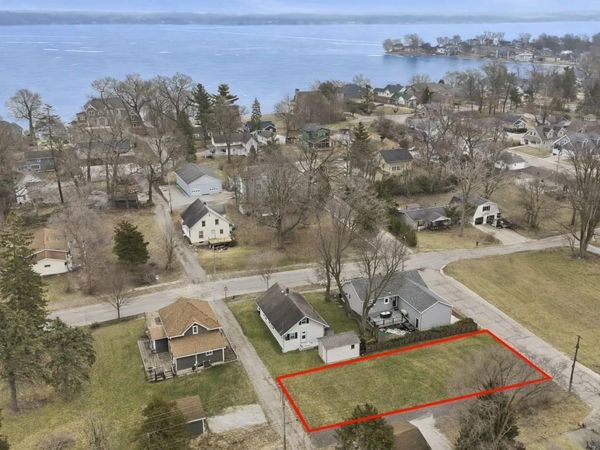 815 E Akron Street, Culver, IN 46511