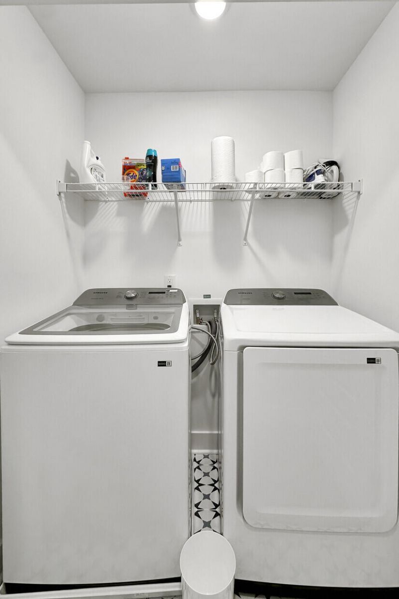 7753 Park Gate Drive Photo 26