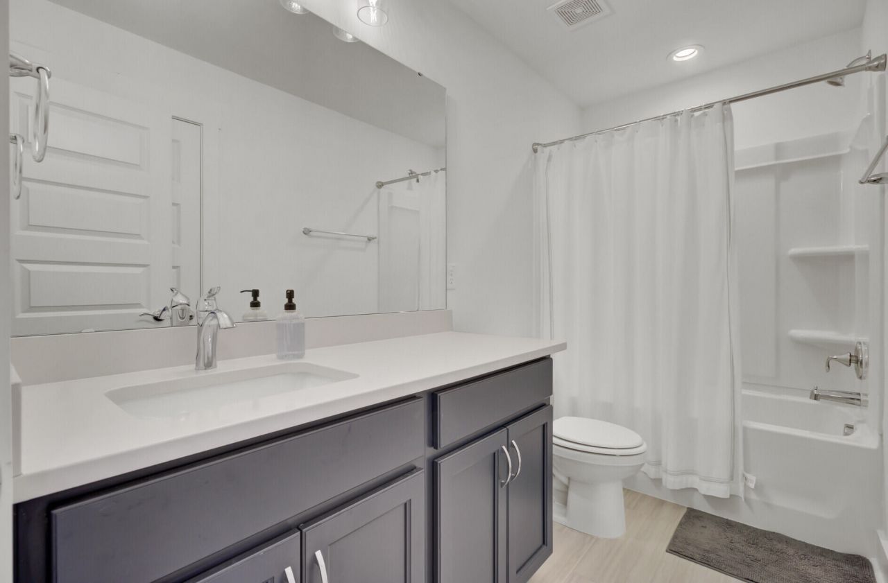 7753 Park Gate Drive Photo 39