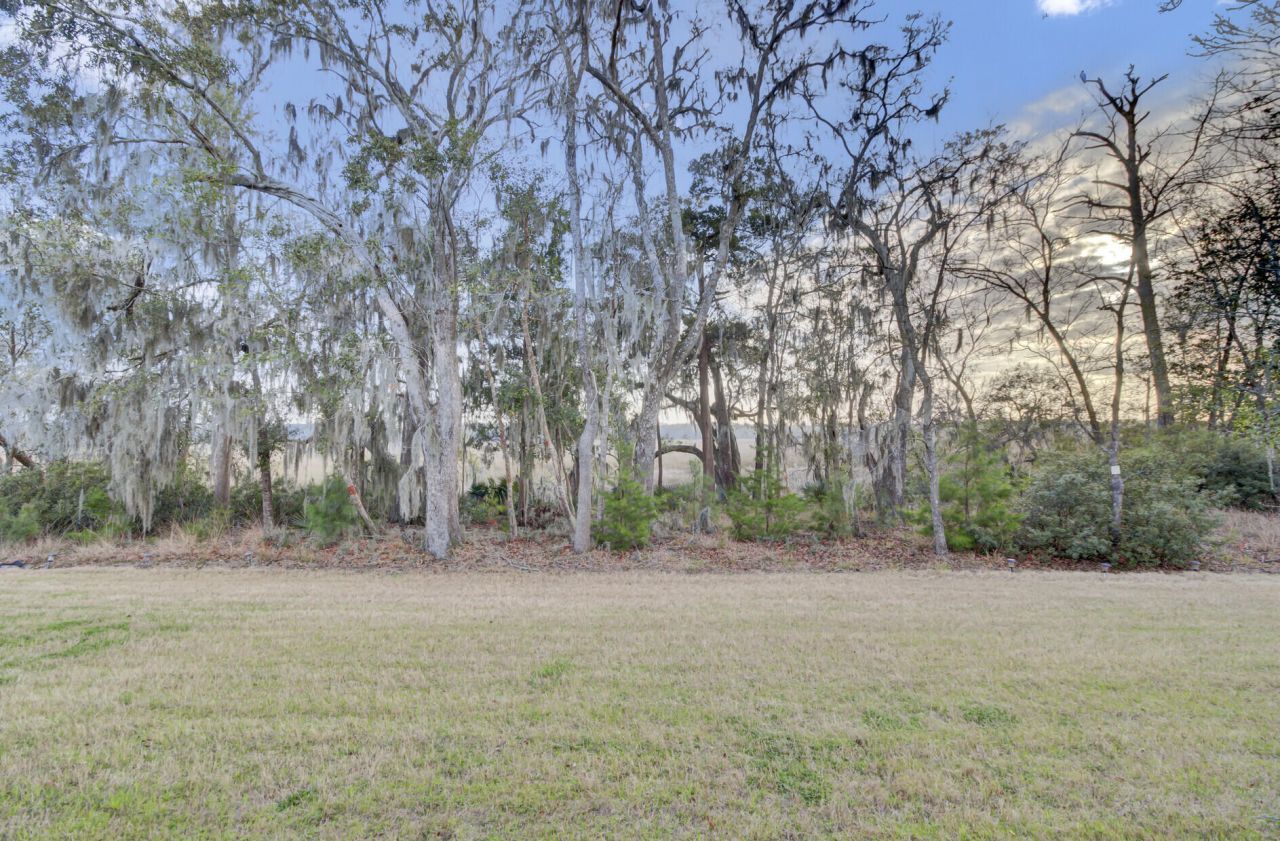 7753 Park Gate Drive Photo 50