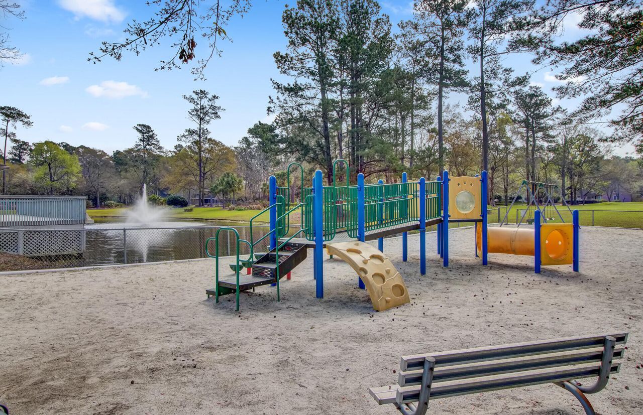 7753 Park Gate Drive Photo 58