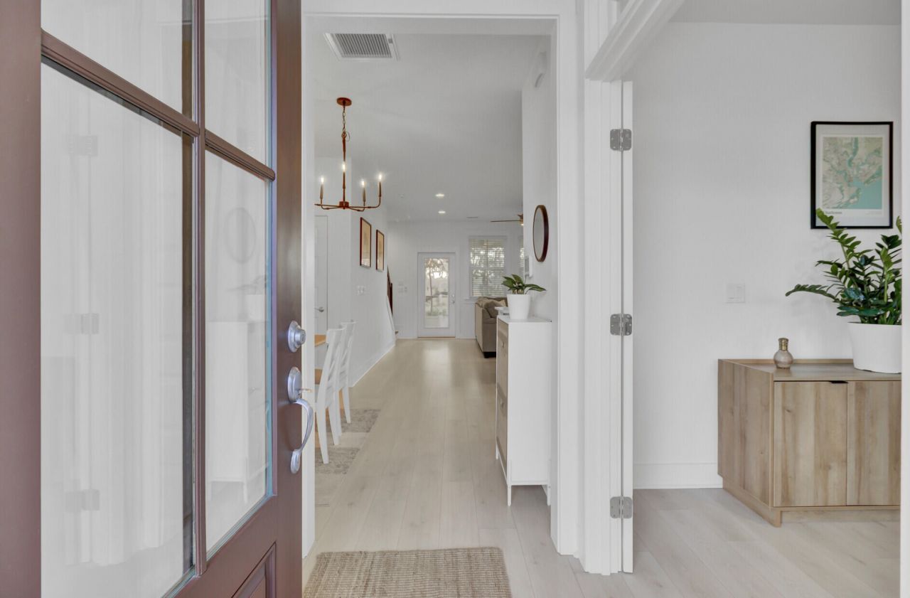 7753 Park Gate Drive Photo 7