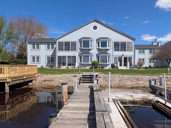 195 CAPTAINS COURT, Winneconne, WI 54986