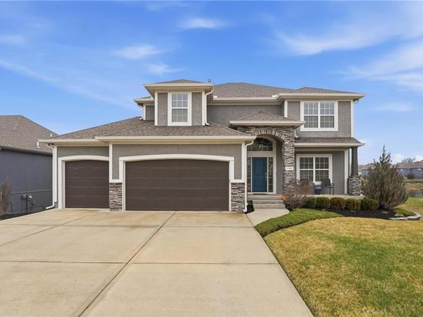 13540 NW 72nd Street, Parkville, MO 64152