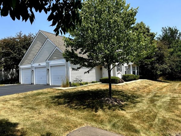 2811 Rutland Circle , Unit 101, Naperville, IL 60564