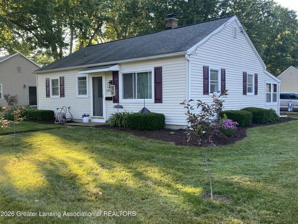 300 W South Street, Grand Ledge, MI 48837