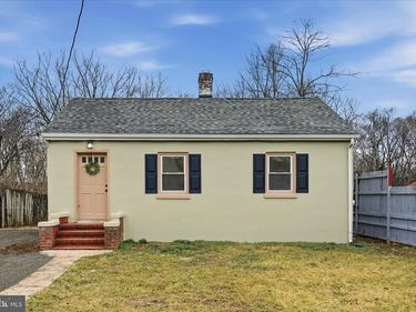 719 SMITHFIELD AVENUE, WINCHESTER, VA 22601