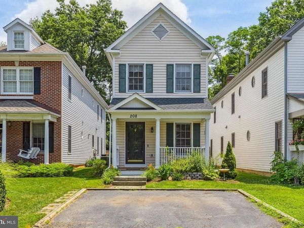 208 WILSON AVENUE NW, LEESBURG, VA 20176