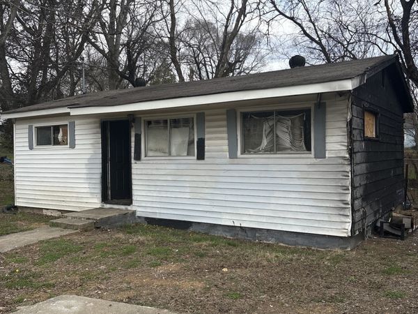 605 Howard St , Athens, TN 37303