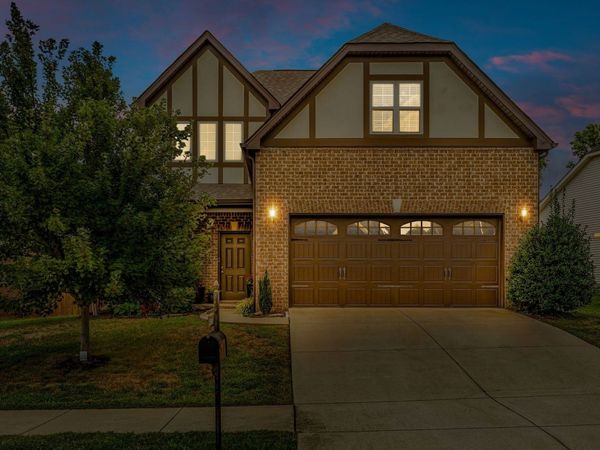 1360 Coates Ln, Gallatin, TN 37066