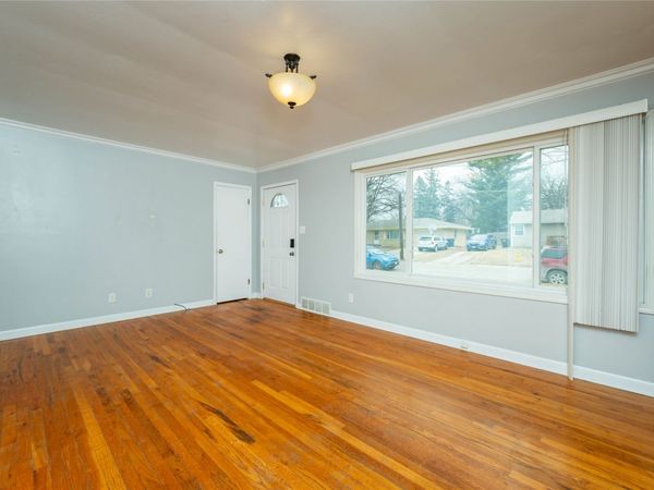 7802 SW 10th Place, Des Moines, IA 50315